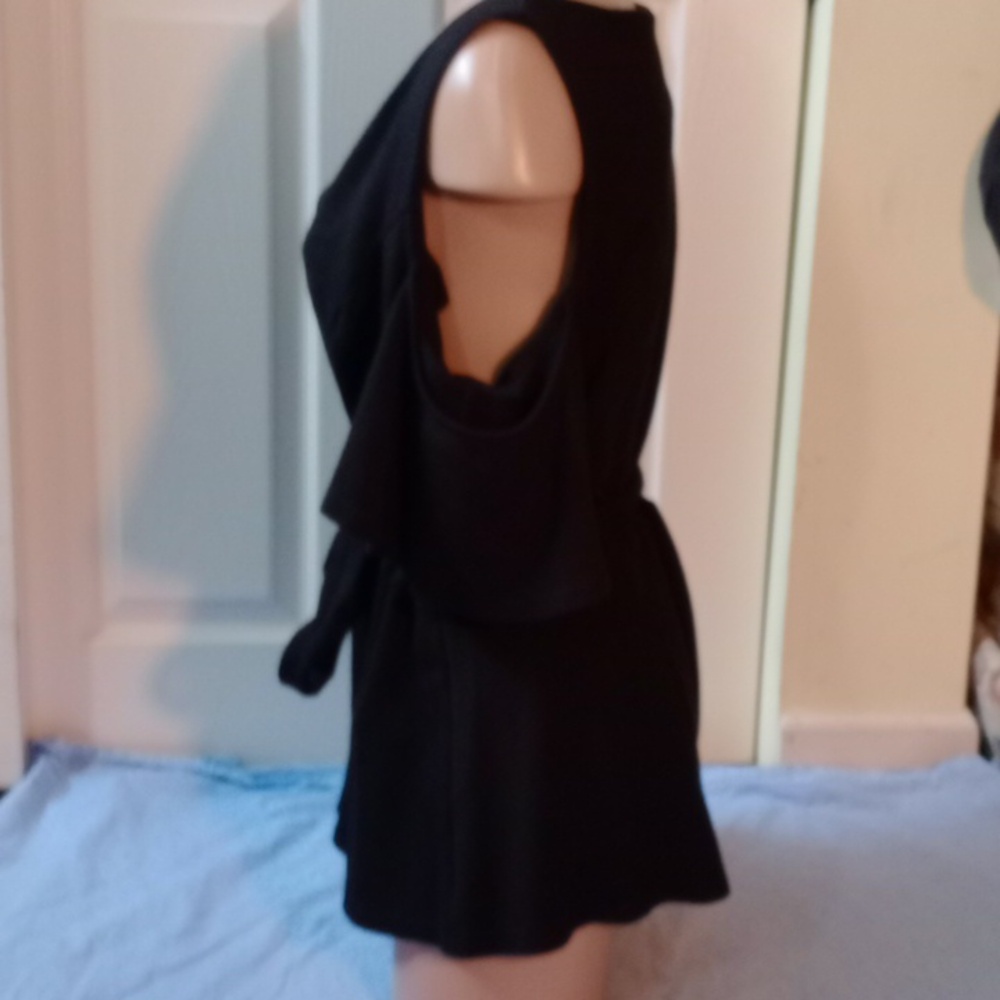 Eloquii Elegant Black Cold Shoulder Top, Size 16 - Picture 3 of 8